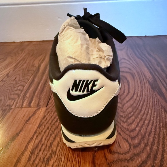 Women's Nike Cortez Black/Sail-Alabaster US 8 - Picture 5 of 8